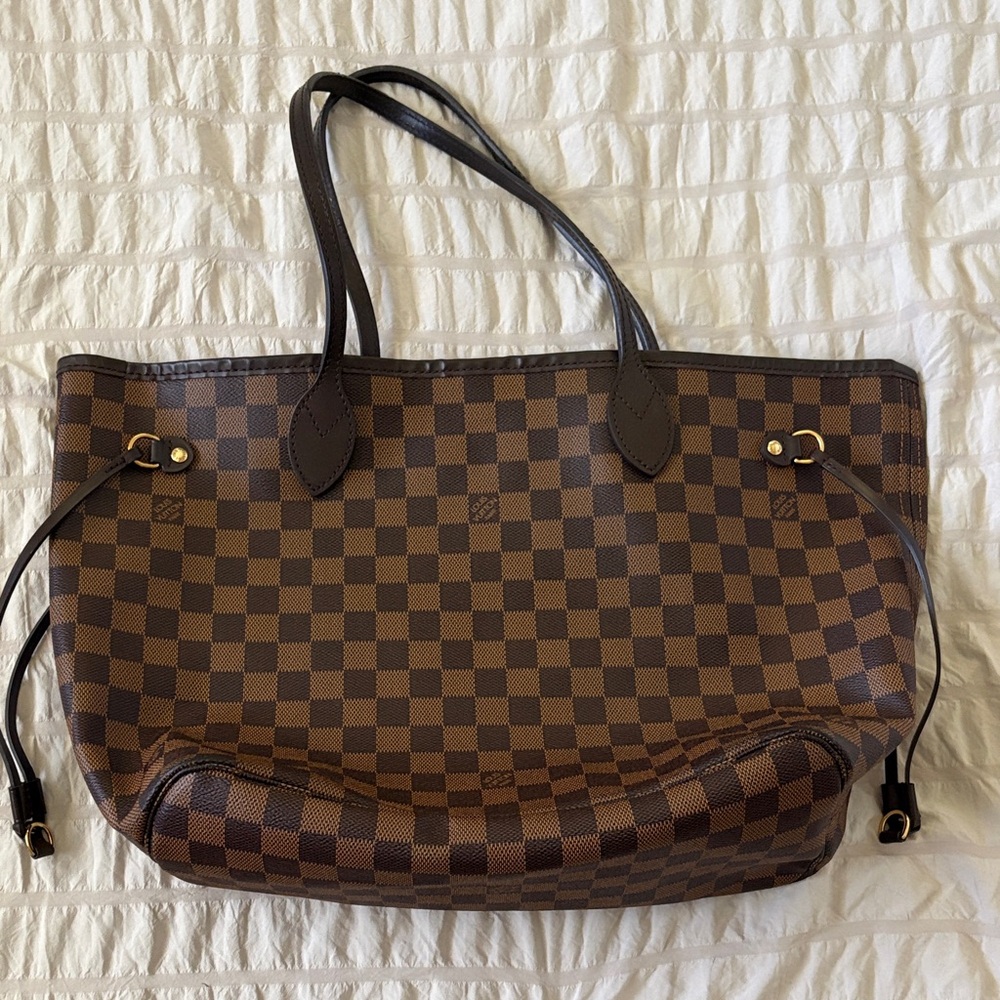 Louis Vuitton Neverfull MM
